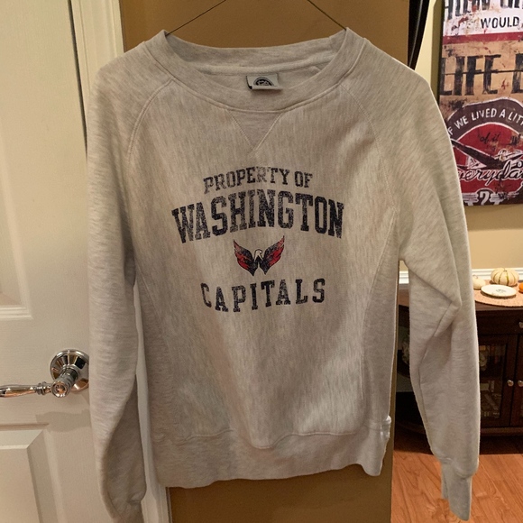 washington capitals crewneck sweatshirt